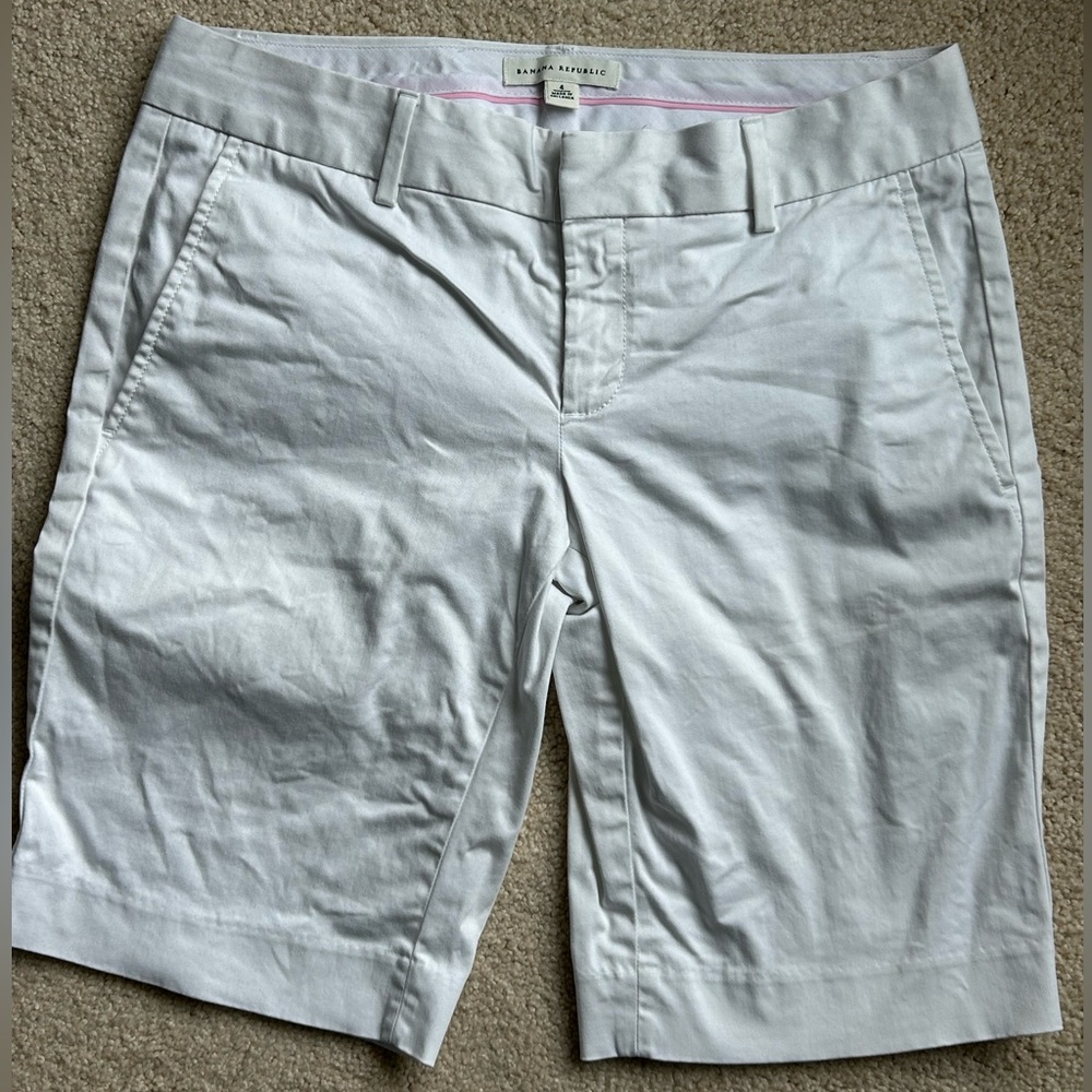 Banana republic white shorts